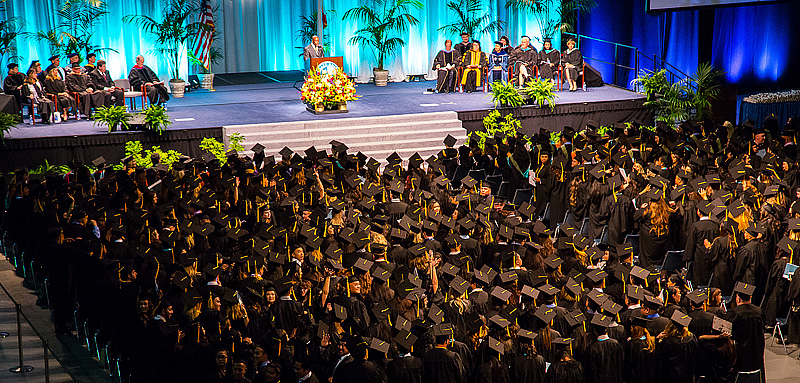 West Coast University Graduates Over 600 Healthcare Professionals